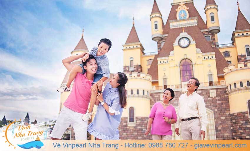 Vinpearl-Land-Nha-Trang-family
